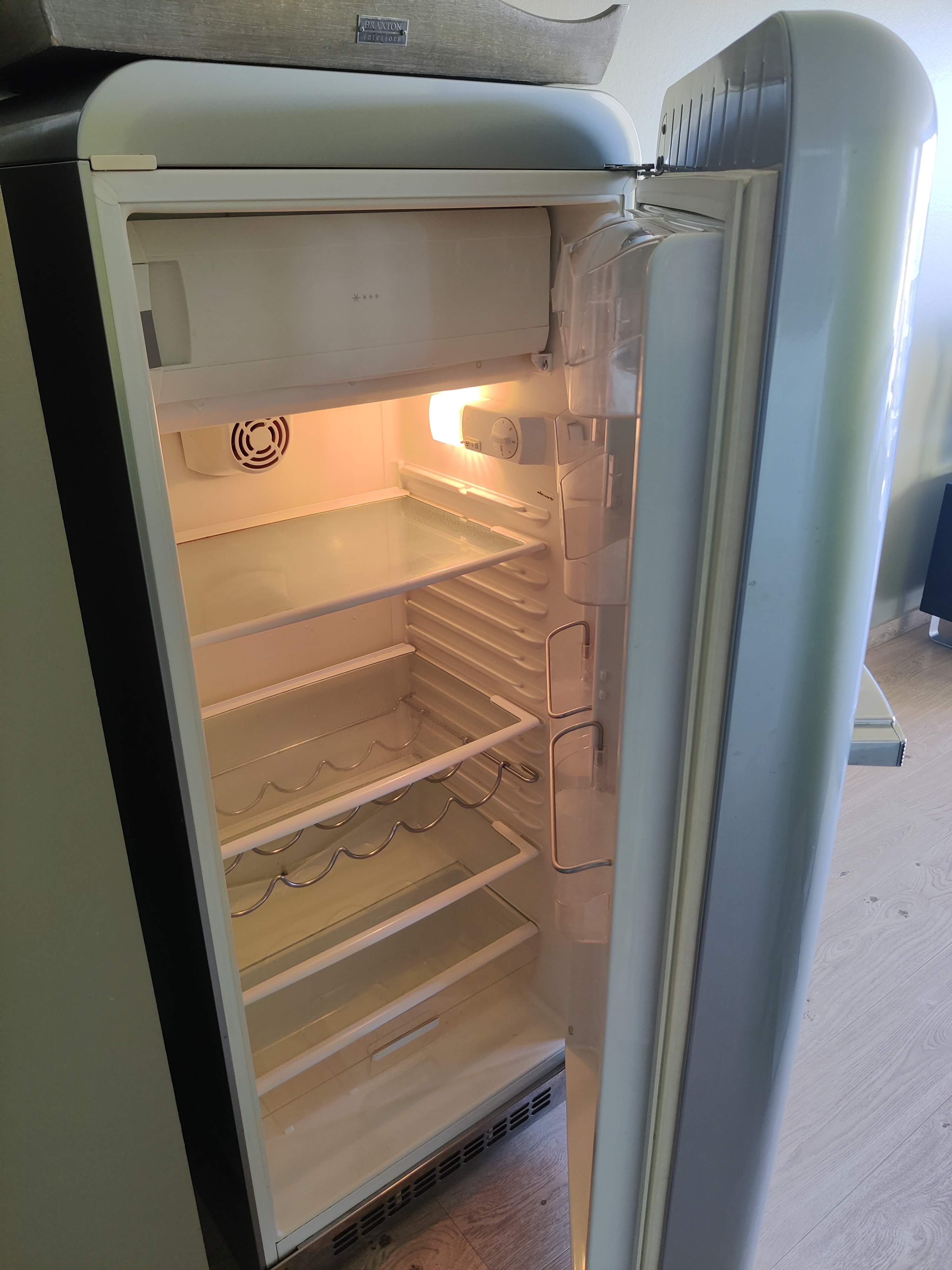Frigo met diepvriesvakje