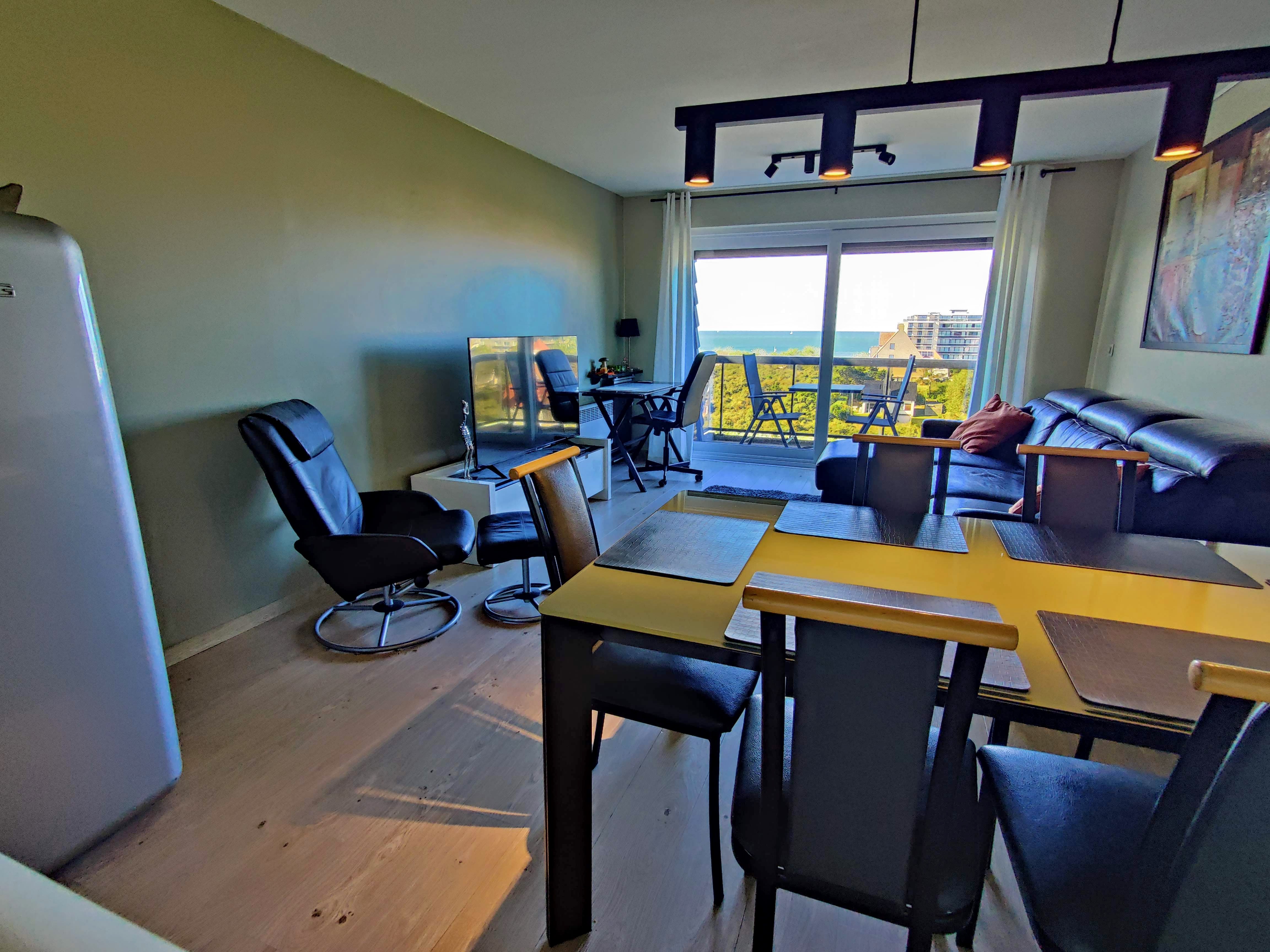 Overzicht living met eettafel