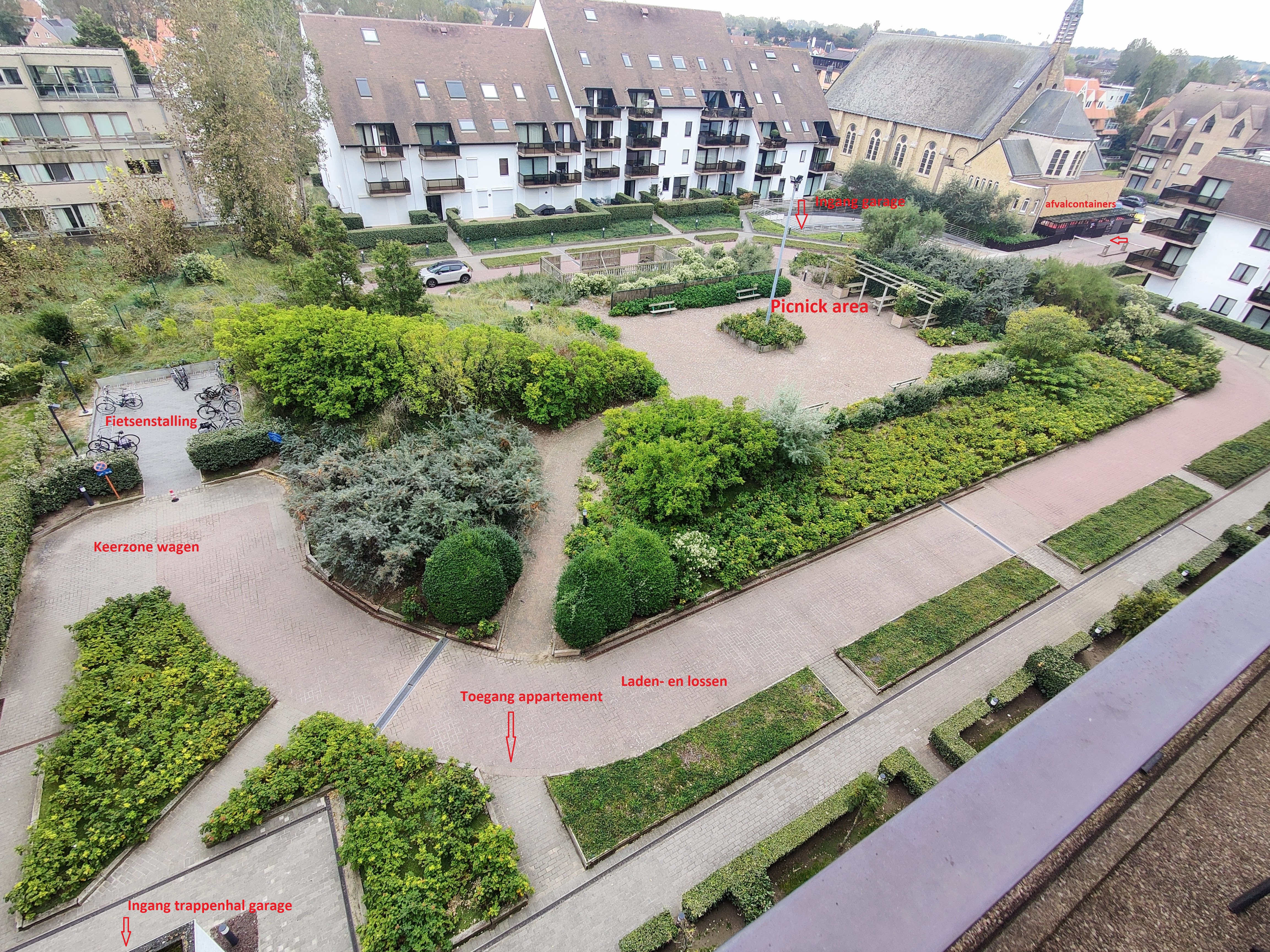 Overzicht van het binnenplein