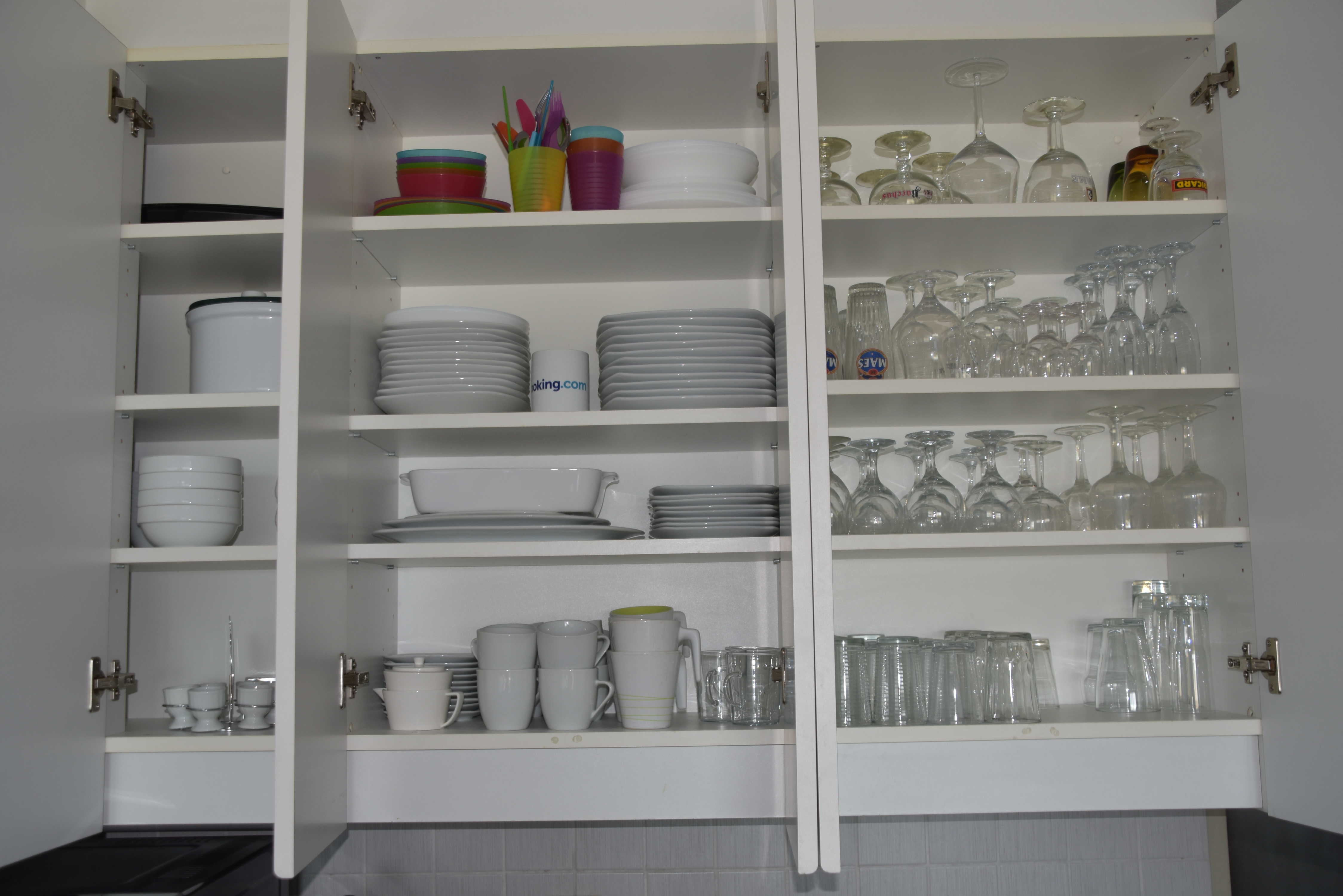 Keuken inhoud bovenkast